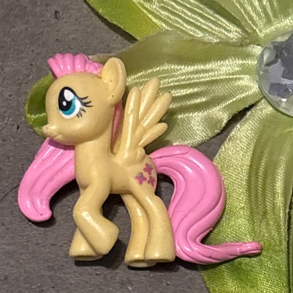 4 ponies Pink, Purple, Yellow and Orange Pony Figure Set - Kids Toys - Picture 8 of 16